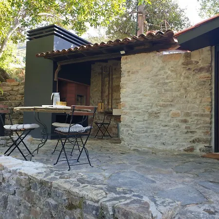 別荘 Quinta Do Rio Vale do Serrão